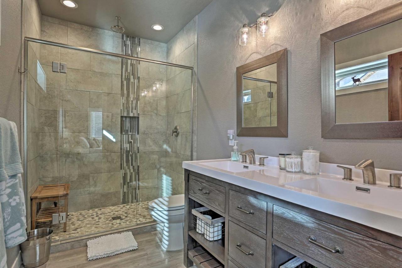 Lead Family Home With Hot Tub, 2 Mi To Deer Mountain Extérieur photo